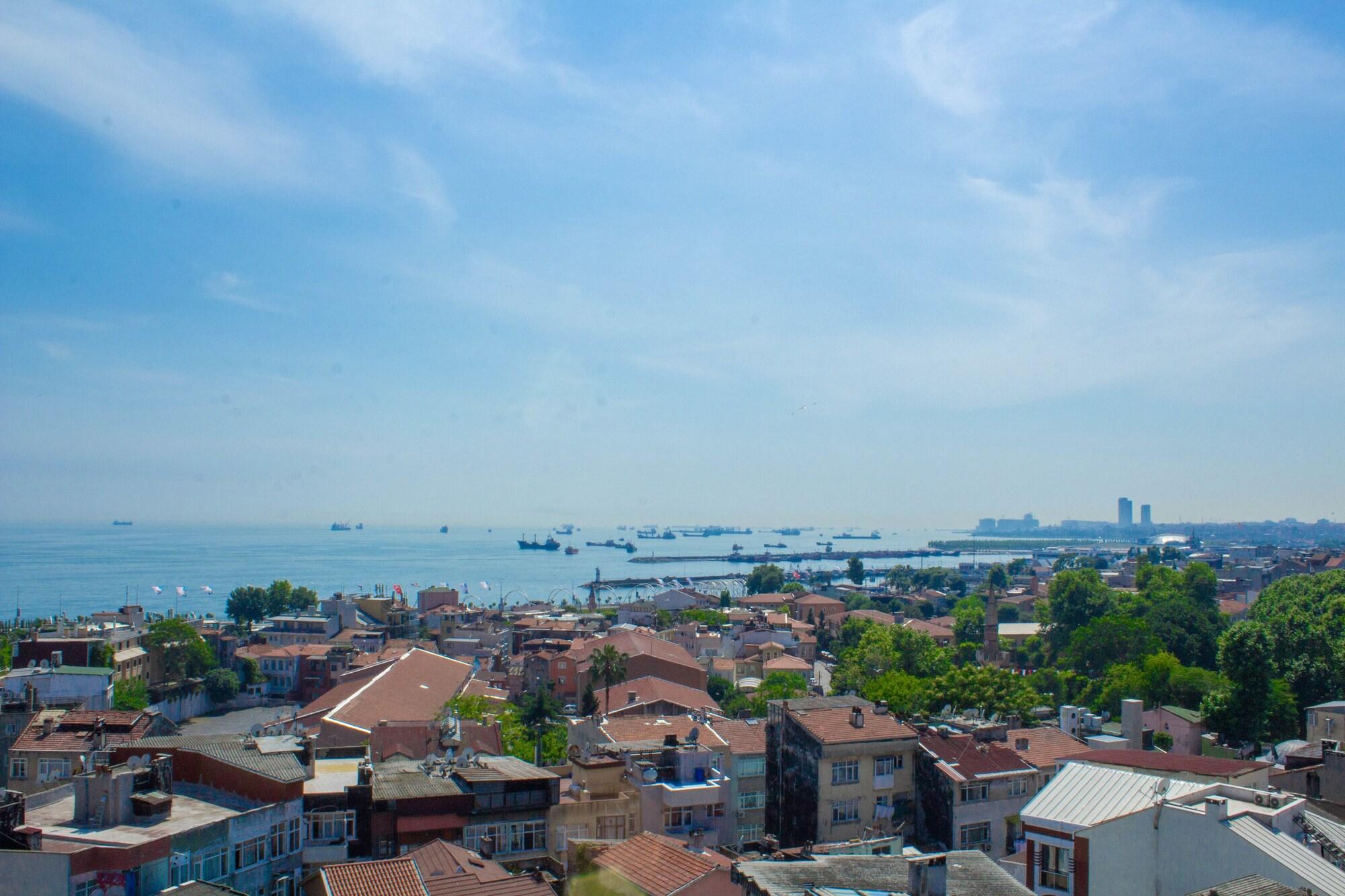 Tulip House Готель 3*